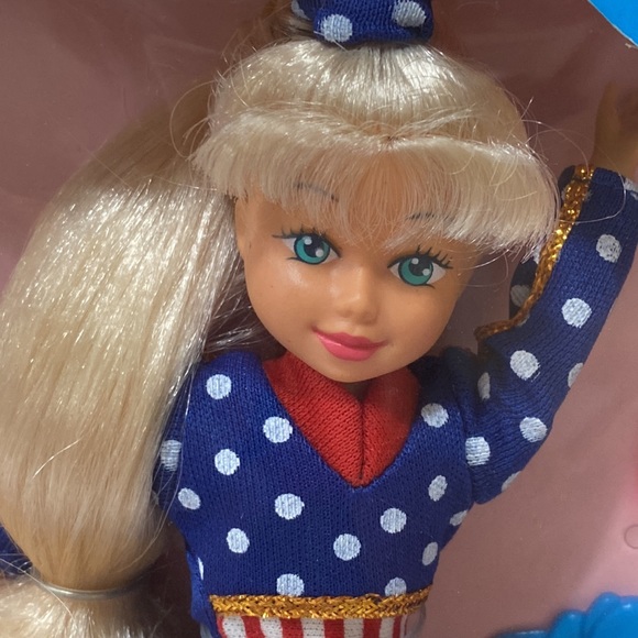 KATIE’S WORLD KATIE DOLL - Picture 4 of 16